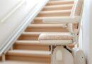 Plattformlift für Treppen im Innenbereich mit Sitz